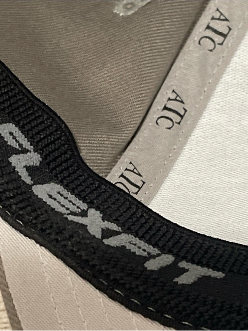 FLEXFIT Amazon Classic ORIGINAL 6-Panel Fitted Baseball Cap HAT S/M Grey - Picture 12 of 12
